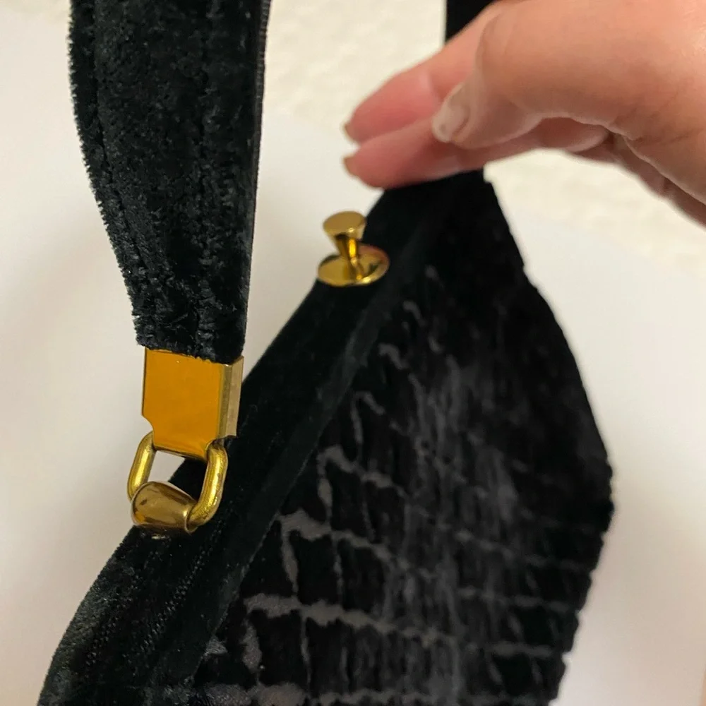 Antique Vintage Purse in black velvet - Picture 7 of 10